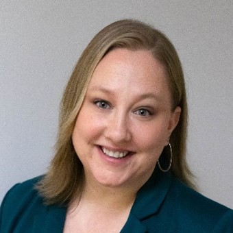 Headshot of Gwen Schmidt